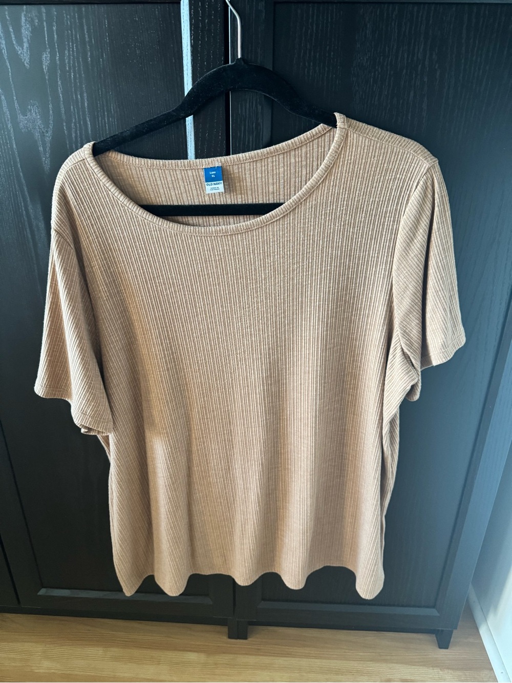 Old Navy Ribbed Short Sleeve Tee in Tan